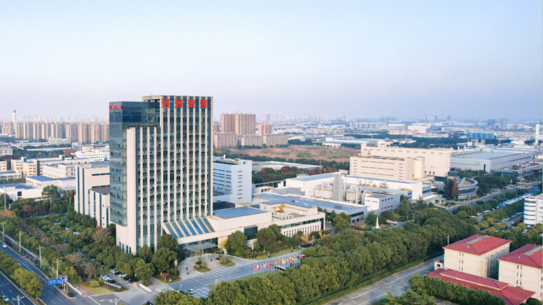 崔巍在人民大會堂接受“全國勞動模范”榮譽(yù)表彰！(圖2)
